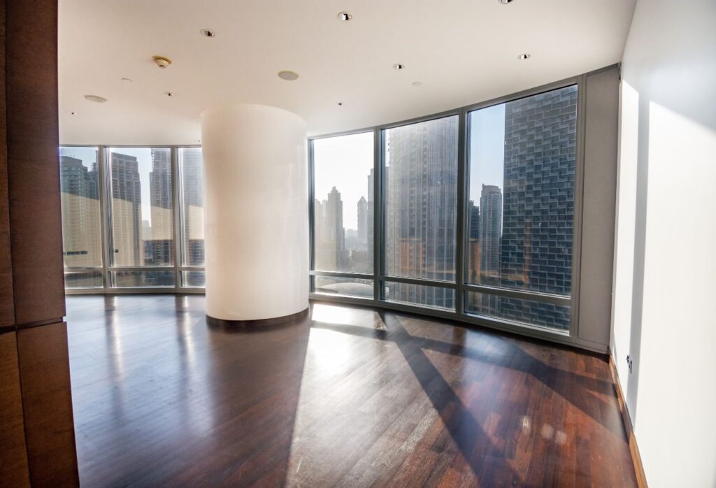 Panoramic Fountain & Opera Views | Vacant