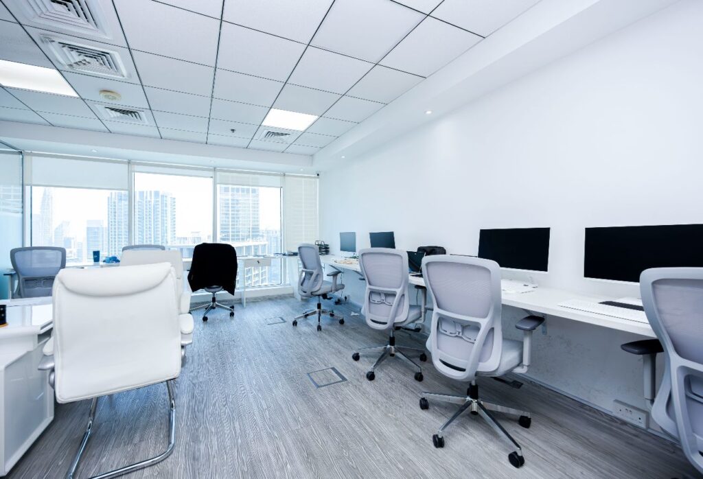 Furnished| Canal & Skyline View | Bright Workspace