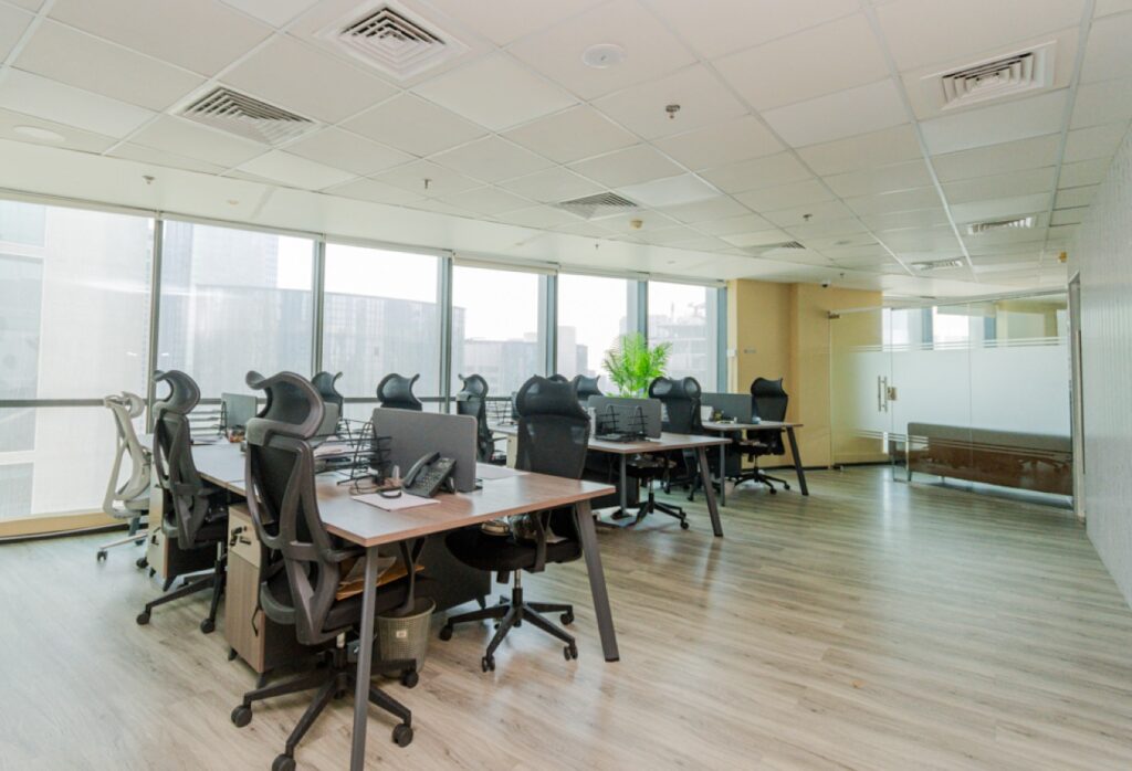 Fully Furnished | With Workspace and Meeting Room