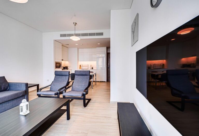 Fully Furnished | Community View | High Floor